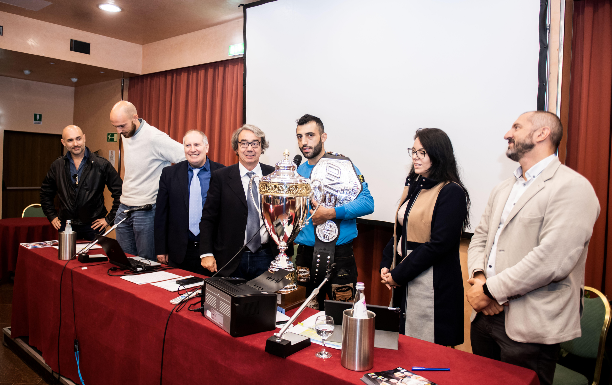 MOMENTI DI GLORIA: SETTIMA ASSEMBLEA NAZIONALE FIGHT1.
