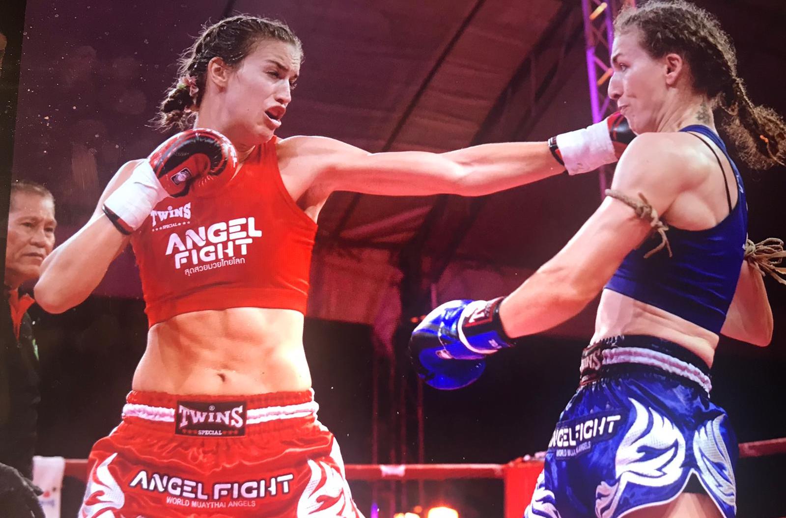 AD OKTAGON LUCY PAYNE, LA 57 KG PIÙ ALTA AL MONDO!!