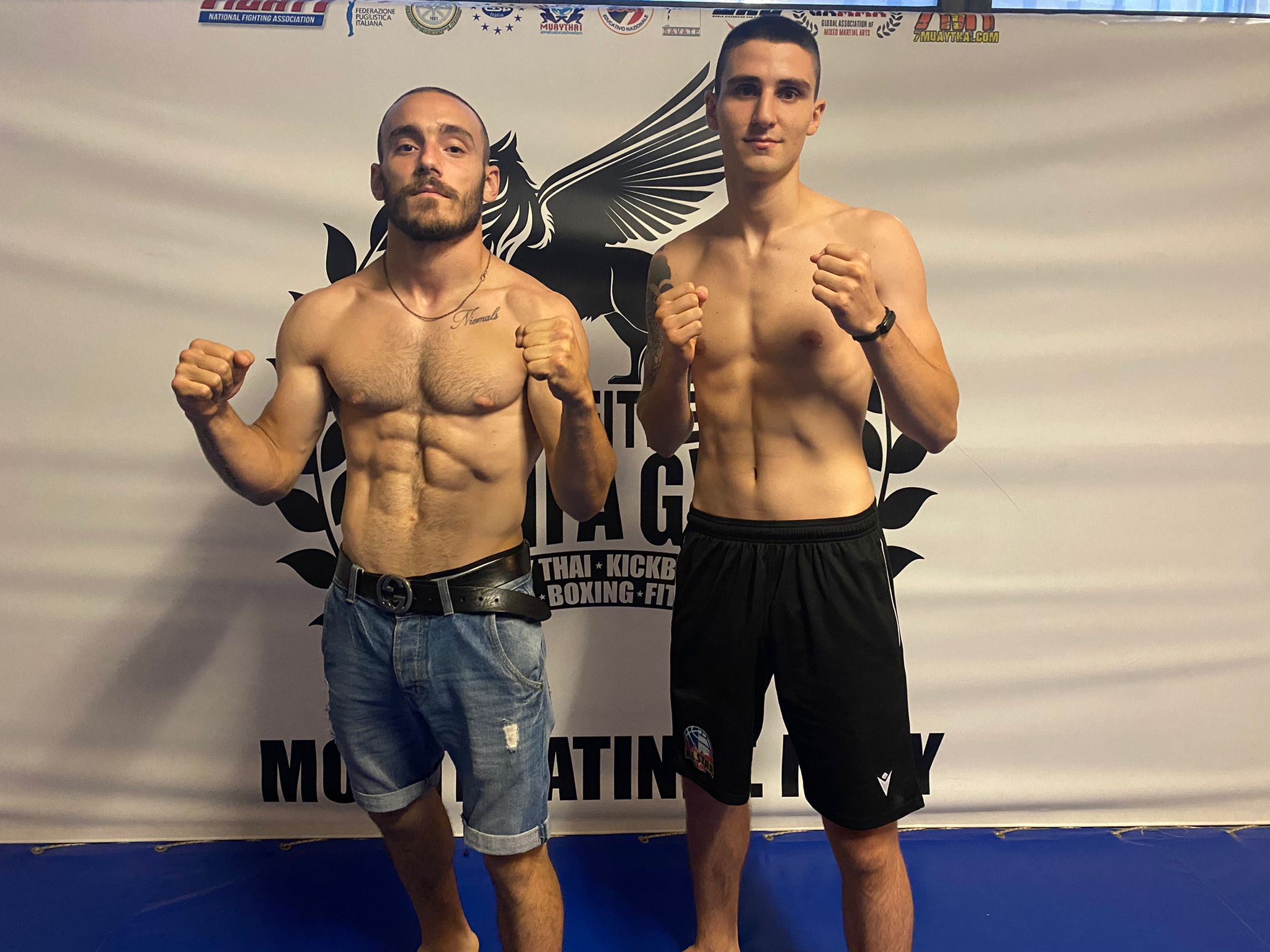 THE WARRIOR’S FIGHTING PRONTO A DECOLLARE.