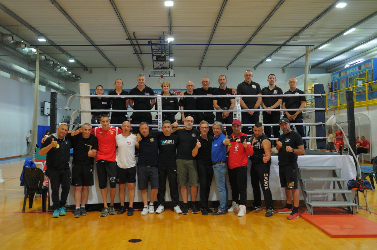 I CAMPIONI NAZIONALI UFFICIALI DI SAVATE ASSALTO.
