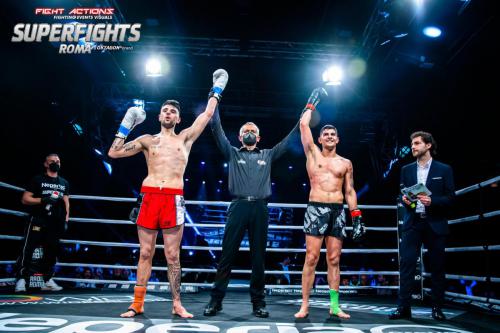 Pari fra Manzi e Antonelli